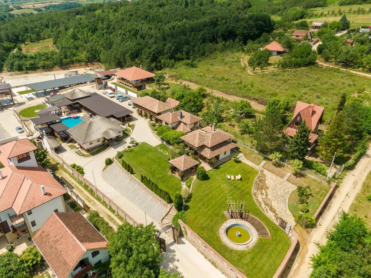 Woodland Resort Kragujevac Exterior foto